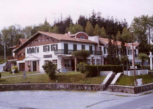 Gurutzeberri Hotell Oiartzun Exteriör bild