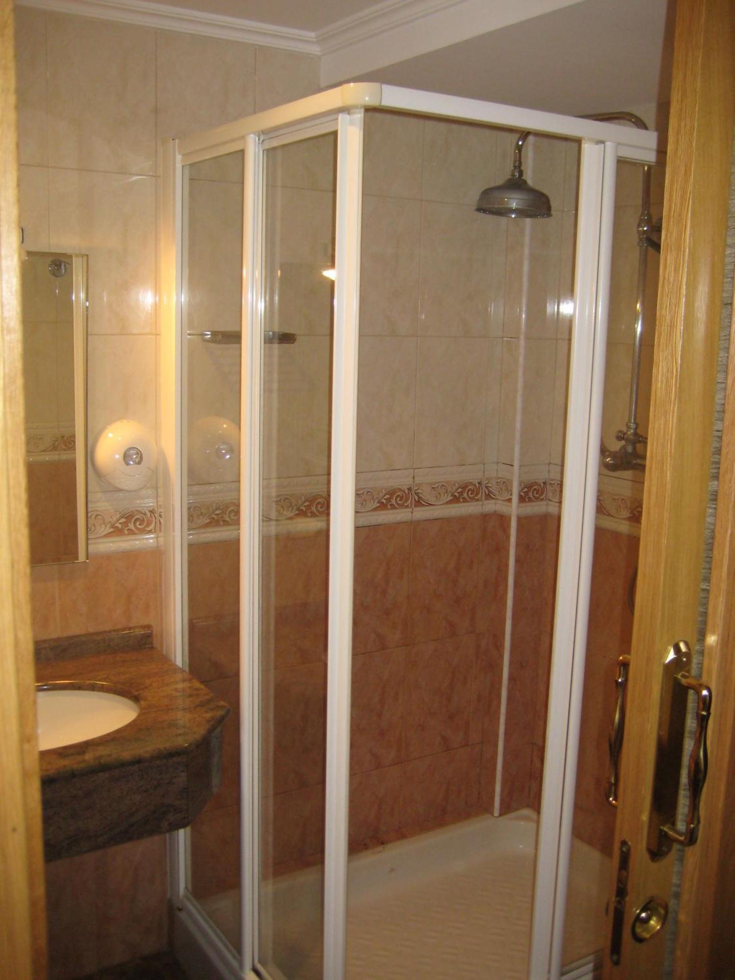 Gurutzeberri Hotell Oiartzun Exteriör bild
